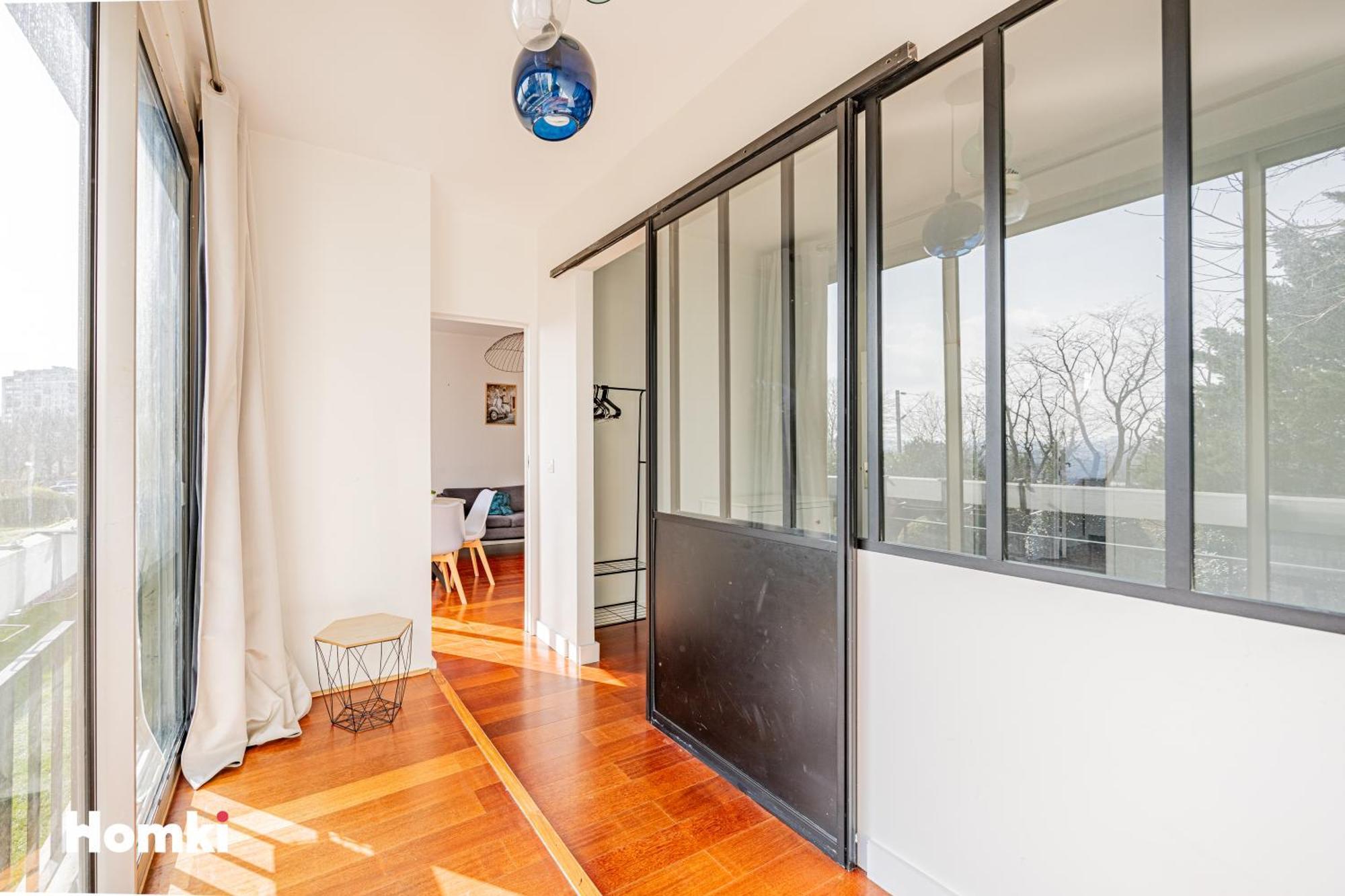 Beau T3-Residence Calme-Proche Paris/La Defense Сюрен Екстериор снимка
